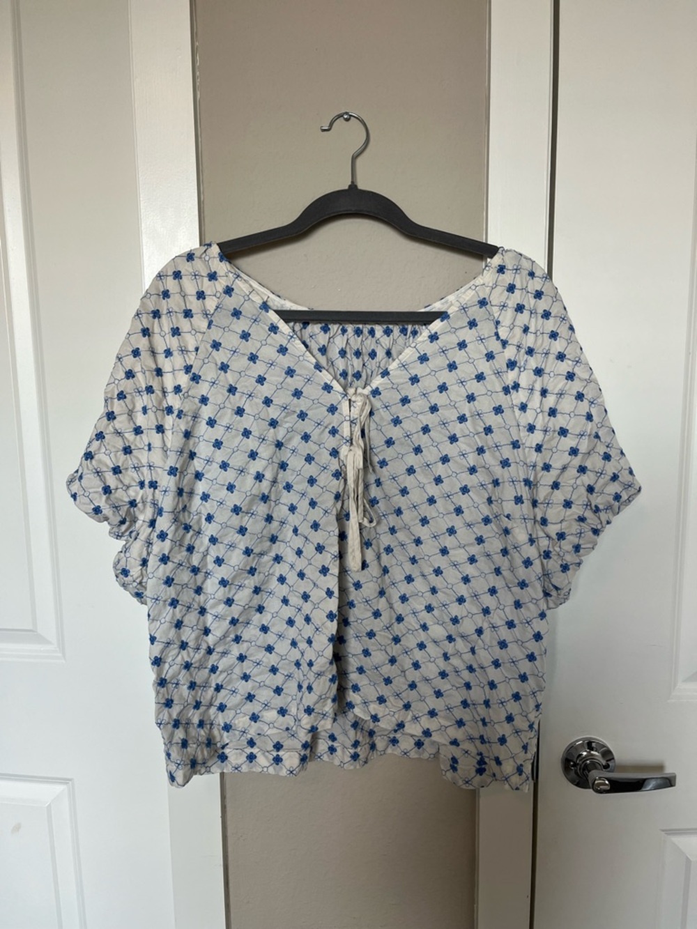 LOFT White Popover Top with Blue Geometric Print
